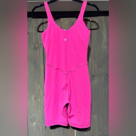 NWT lululemon Align Bodysuit -Sonic Pink - Picture 2 of 4